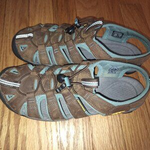 Keen Sandals Womens 8.5 Clearwater CNX Trail Water Sport Brown pre-owned GOOD